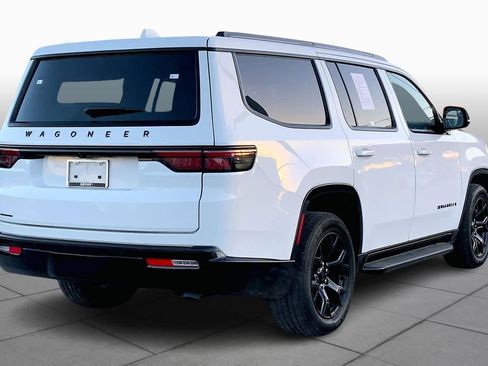 Used 2023 Jeep Wagoneer Series II image 11