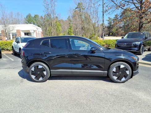 New 2026 Volvo XC90 T8 Plus w/ Protection Package Premier image 2