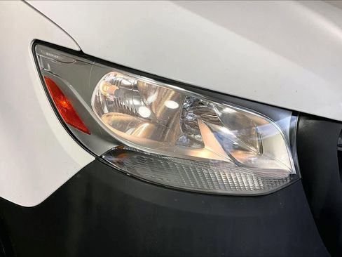 Used 2019 Mercedes-Benz Sprinter 144 image 24