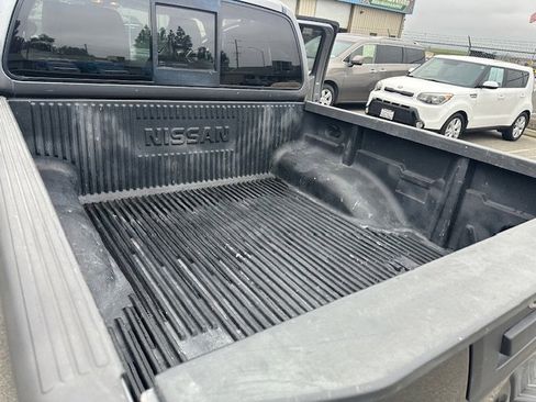Used 2019 Nissan Frontier SV image 19