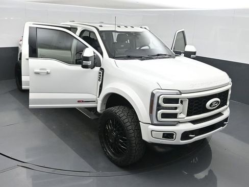 Used 2024 Ford F450 Limited w/ FX4 Off-Road Package AWD/4WD image 52
