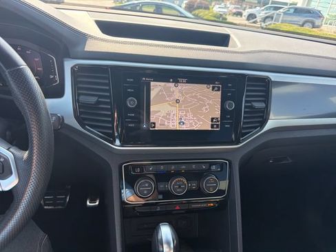Used 2023 Volkswagen Atlas Cross Sport SEL Premium R-Line AWD/4WD image 16