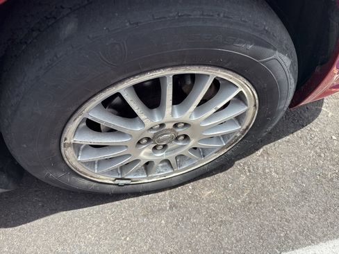 Used 2005 Chrysler Sebring Sedan FWD image 20
