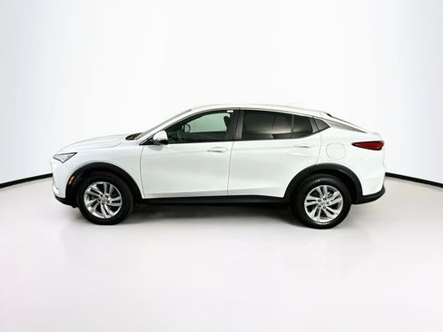Used 2025 Buick Envista Preferred w/ Convenience II Package FWD image 4