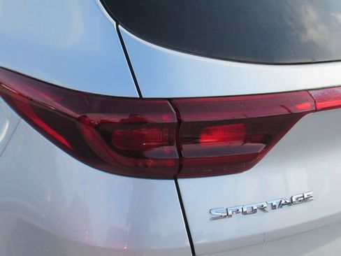 Used 2020 Kia Sportage LX w/ LX Popular Package image 10