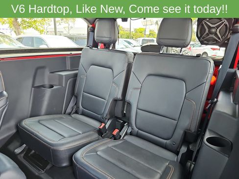 Used 2023 Ford Bronco Badlands w/ Sasquatch Package AWD/4WD image 13