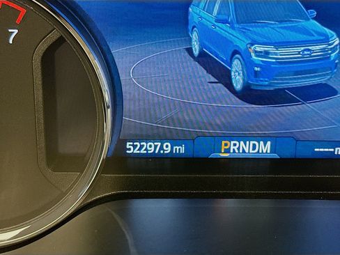 Used 2024 Ford Expedition Max XLT image 19