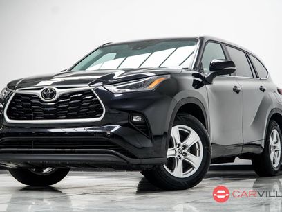 Used 2025 Toyota Highlander LE