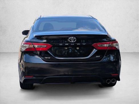 Used 2018 Toyota Camry SE FWD image 7