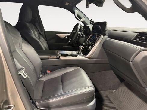 Used 2023 Lexus LX 600 F Sport w/ Accessory Package (Z1) AWD/4WD image 16