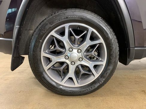 Used 2020 Jeep Grand Cherokee Limited AWD/4WD image 40