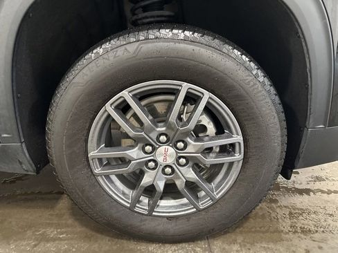 Used 2025 GMC Acadia Elevation image 37