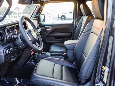 New 2026 Jeep Wrangler Unlimited Rubicon w/ Whitecap Package image 21