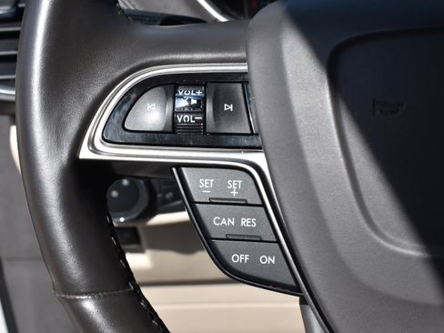 Used 2020 Lincoln Nautilus Reserve image 15