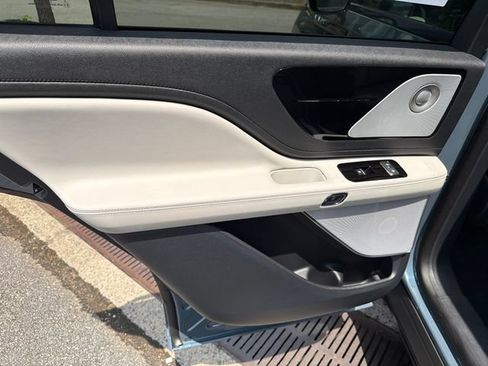 New 2026 Lincoln Aviator Reserve AWD/4WD image 22