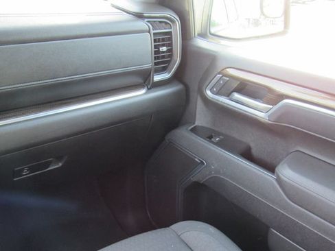 Used 2025 Chevrolet Silverado 1500 RST RWD image 18
