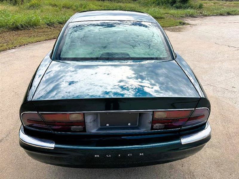 Used 1999 Buick Park Avenue w/ Prestige Opt Pkg FWD image 10