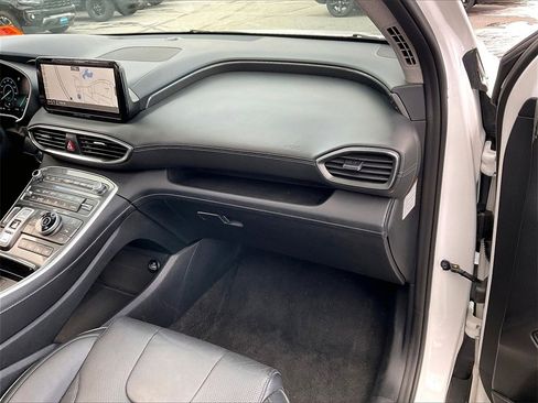 Used 2023 Hyundai Santa Fe Limited image 12