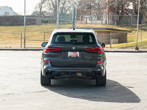 Used 2025 BMW X5 M60i image 6