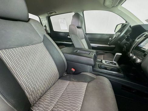 Used 2017 Toyota Tundra SR5 w/ SR5 Upgrade Package image 26