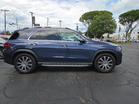 Used 2024 Mercedes-Benz GLE 350 4MATIC image 2