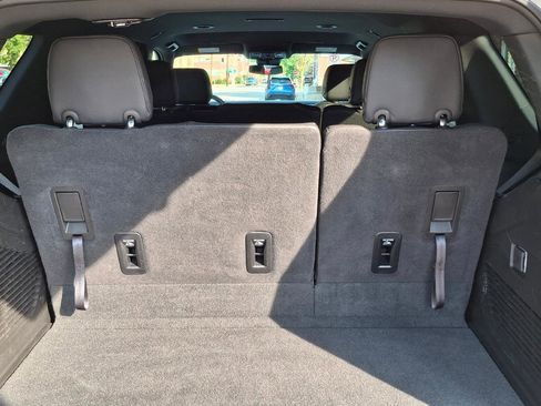 Used 2025 Chevrolet Tahoe LT AWD/4WD image 8