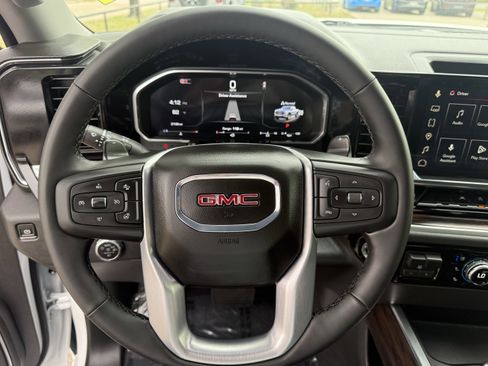 Used 2026 GMC Sierra 1500 SLT image 14