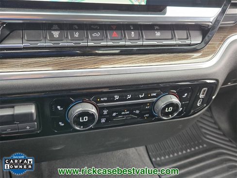 Used 2025 Chevrolet Silverado 2500 LT w/ Convenience Package image 27