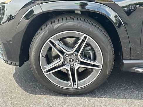 New 2026 Mercedes-Benz GLS 450 4MATIC image 12