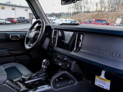 Used 2024 Ford Bronco Outer Banks w/ Sasquatch Package image 10