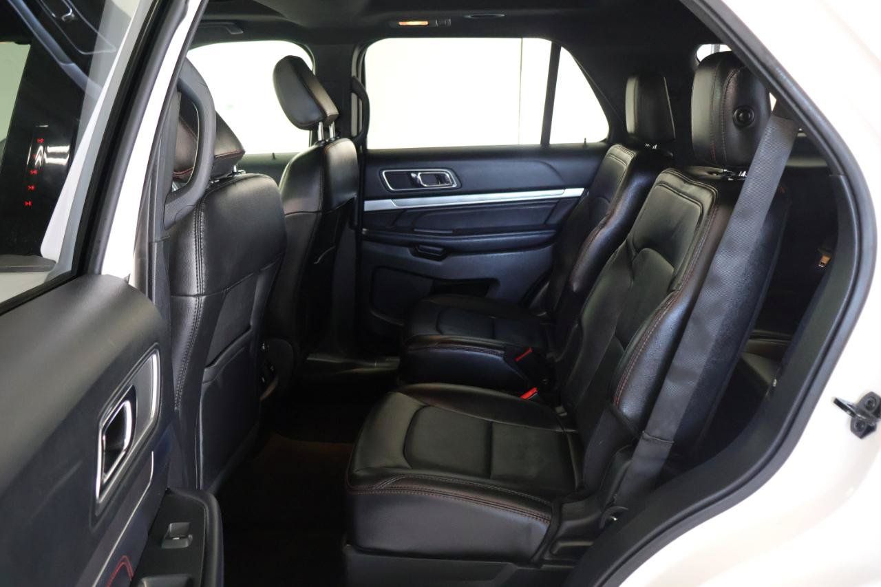 Used 2018 Ford Explorer Sport AWD/4WD image 25