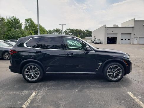 New 2026 BMW X5 xDrive40i w/ Climate Comfort Package AWD/4WD image 3