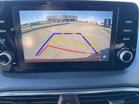 Used 2021 Hyundai Santa Fe SE w/ Cargo Package image 26