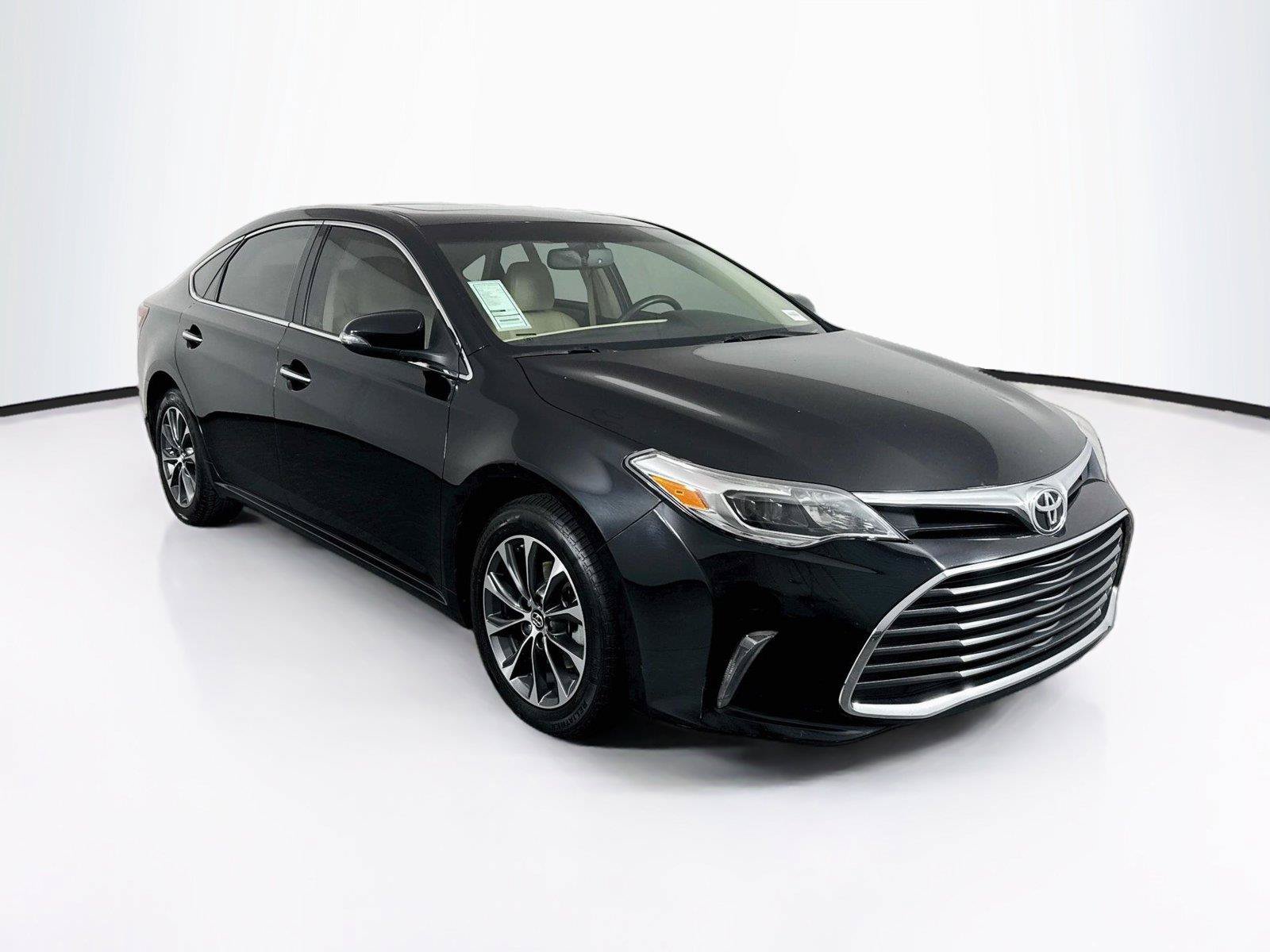 Used 2016 Toyota Avalon XLE Premium FWD image 9