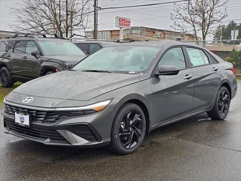 New 2026 Hyundai Elantra Sport FWD image 3