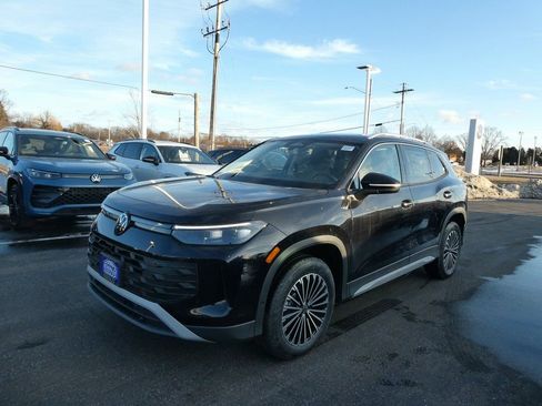 New 2026 Volkswagen Tiguan S AWD/4WD image 27