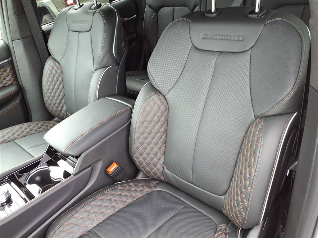 New 2027 Jeep Grand Cherokee Summit AWD/4WD image 18