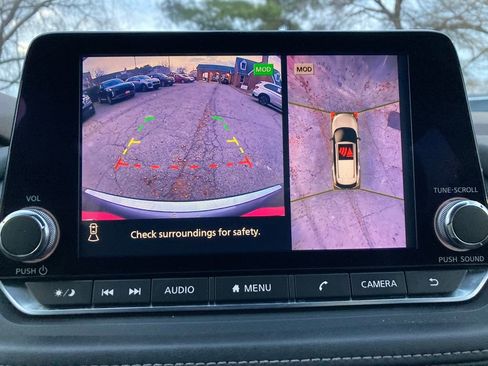 Used 2021 Nissan Rogue SV image 20