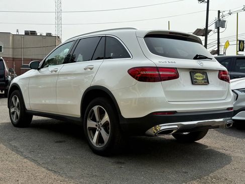 Used 2019 Mercedes-Benz GLC 300 4MATIC w/ Driver Assistance Package image 4