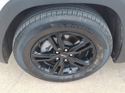 Certified 2022 GMC Terrain AT4 w/ Infotainment Package II image 9