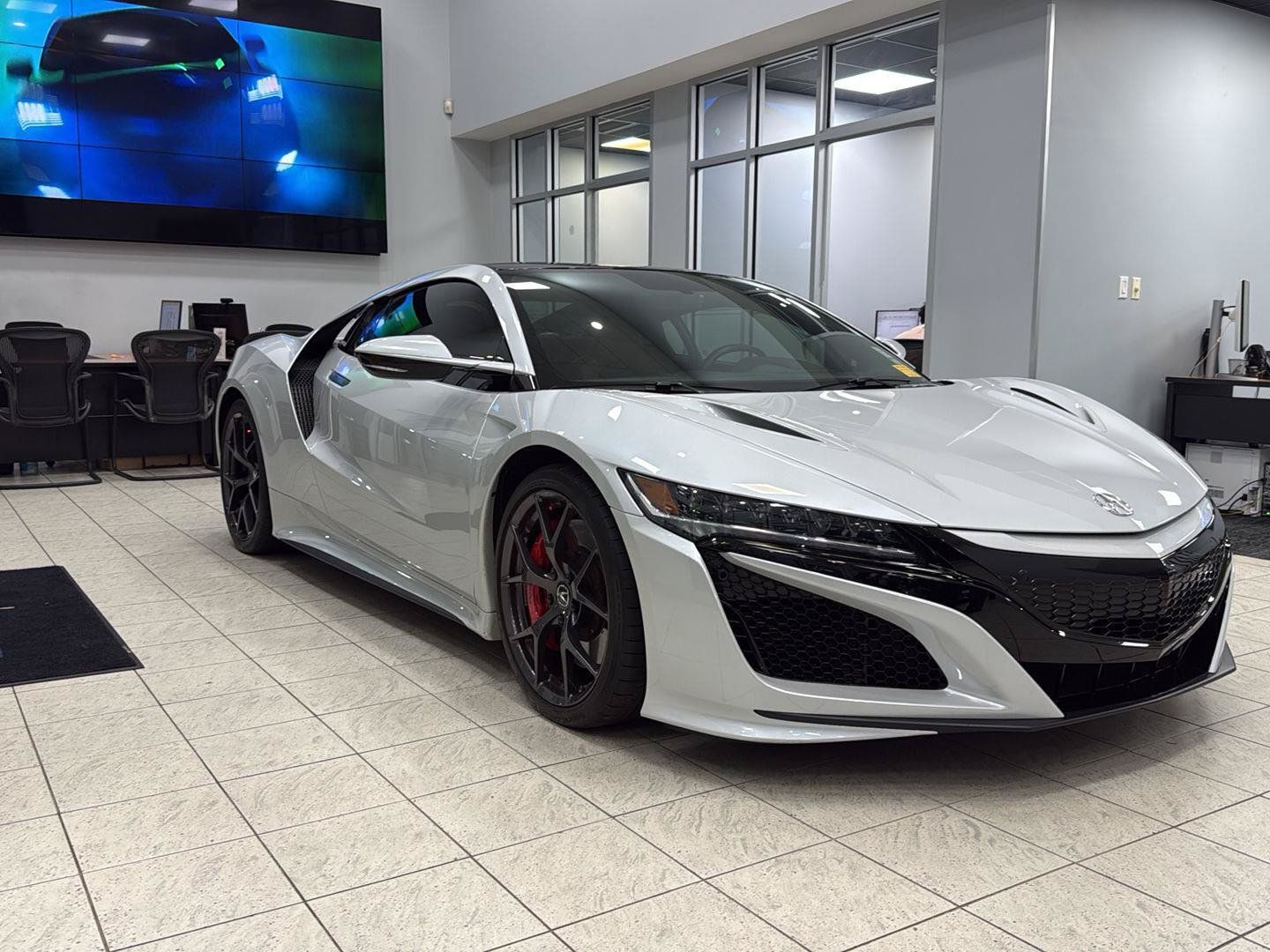 Used 2021 Acura NSX AWD/4WD image 9