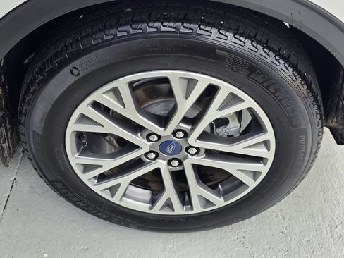 Used 2022 Ford Escape SEL FWD image 40