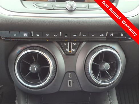 Used 2019 Chevrolet Blazer LT image 21