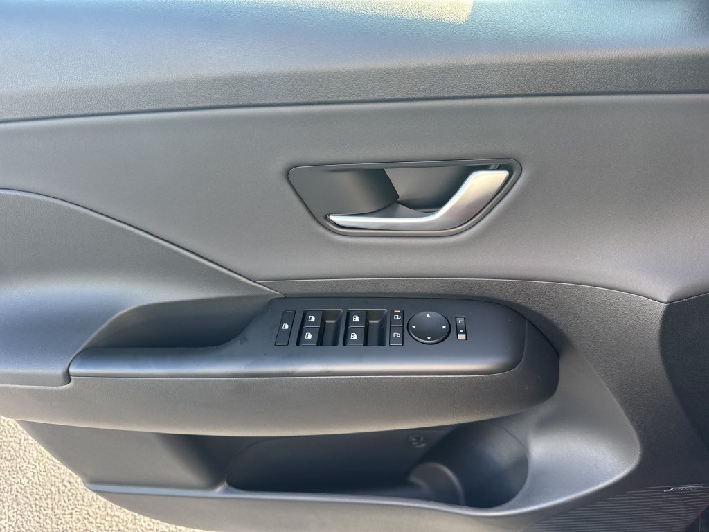 New 2026 Hyundai Kona Limited FWD image 10