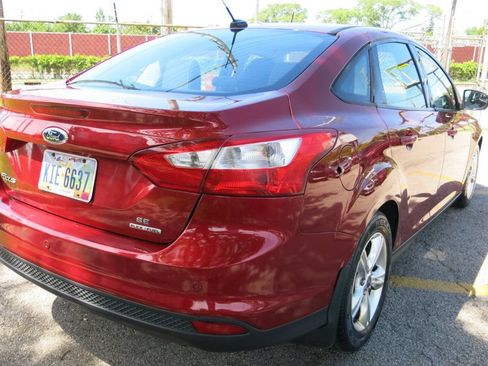 Used 2014 Ford Focus SE FWD image 4