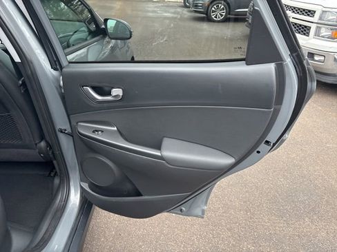 Certified 2023 Hyundai Kona Limited image 9