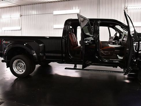 Used 2022 Ford F450 King Ranch w/ Chrome Package AWD/4WD image 30