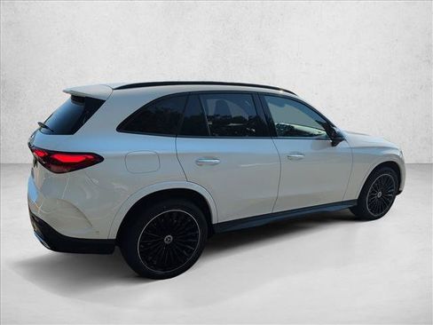 Certified 2025 Mercedes-Benz GLC 300 image 5