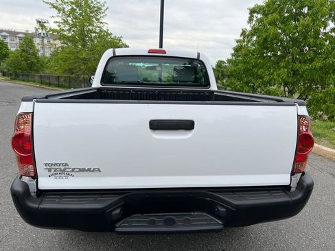 Used 2014 Toyota Tacoma 4x4 Regular Cab image 8