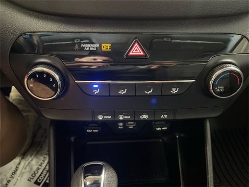 Used 2017 Hyundai Tucson SE image 18